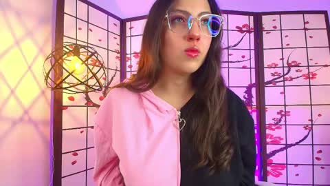 sweetlyundone online show from 27, 5, 2026
