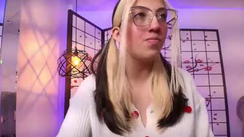 sweetlyundone online show from 28, 6, 2026