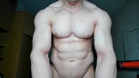 Snapshot of sweetmuscles_boy chatting on 27, 12, 2024 Lorenzo online show from 27, 12, 2024