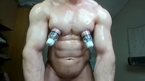 Snapshot of sweetmuscles_boy chatting on 20, 9, 2025 Lorenzo online show from 20, 9, 2025
