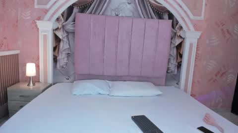 Snapshot of sweetness_siren chatting on 22, 2, 2026 siren online show from 22, 2, 2026