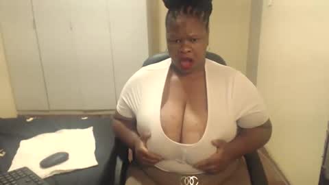 Snapshot of sweetnoziexxx chatting on 2, 2, 2025 sweetnoziexxx online show from 2, 2, 2025