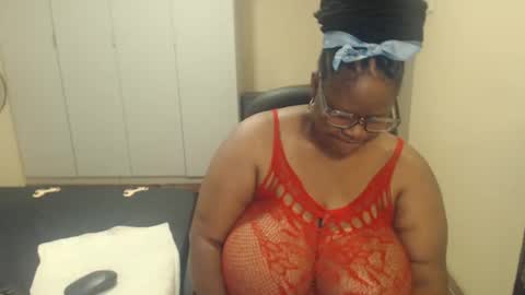 Snapshot of sweetnoziexxx chatting on 14, 2, 2025 sweetnoziexxx online show from 14, 2, 2025