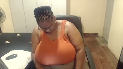 Snapshot of sweetnoziexxx chatting on 4, 3, 2025 sweetnoziexxx online show from 4, 3, 2025