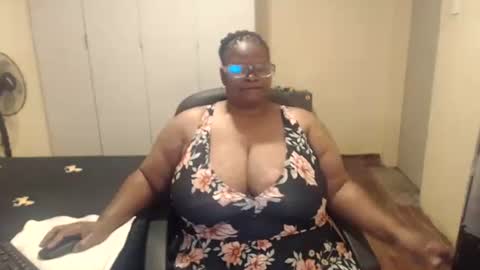 Snapshot of sweetnoziexxx chatting on 10, 3, 2025 sweetnoziexxx online show from 10, 3, 2025