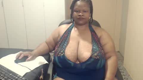 Snapshot of sweetnoziexxx chatting on 6, 10, 2025 sweetnoziexxx online show from 6, 10, 2025