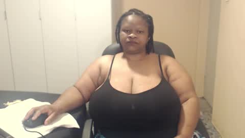 Snapshot of sweetnoziexxx chatting on 21, 10, 2025 sweetnoziexxx online show from 21, 10, 2025