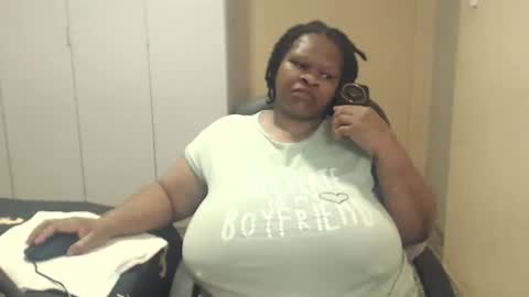 Snapshot of sweetnoziexxx chatting on 25, 10, 2025 sweetnoziexxx online show from 25, 10, 2025