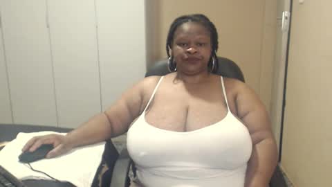 Snapshot of sweetnoziexxx chatting on 27, 10, 2025 sweetnoziexxx online show from 27, 10, 2025