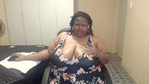 Snapshot of sweetnoziexxx chatting on 5, 11, 2025 sweetnoziexxx online show from 5, 11, 2025