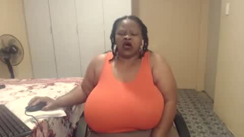 Snapshot of sweetnoziexxx chatting on 2, 12, 2025 sweetnoziexxx online show from 2, 12, 2025