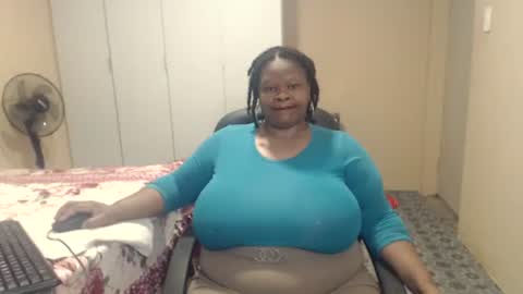 Snapshot of sweetnoziexxx chatting on 4, 12, 2025 sweetnoziexxx online show from 4, 12, 2025