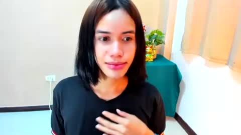 Snapshot of sweetnspisy69 chatting on 1, 11, 2025 Erica online show from 1, 11, 2025