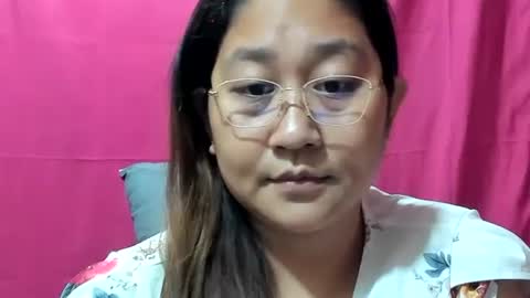 Snapshot of sweetpilipina88 chatting on 19, 12, 2024 MIA online show from 19, 12, 2024