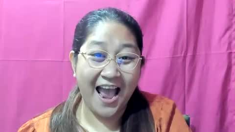 Snapshot of sweetpilipina88 chatting on 22, 12, 2024 MIA online show from 22, 12, 2024