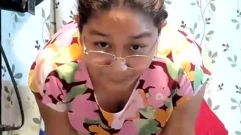 Snapshot of sweetpilipina88 chatting on 25, 9, 2025 MIA online show from 25, 9, 2025