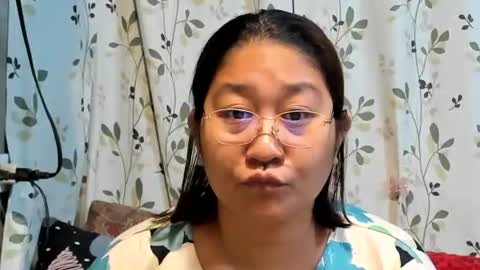 Snapshot of sweetpilipina88 chatting on 27, 10, 2025 MIA online show from 27, 10, 2025