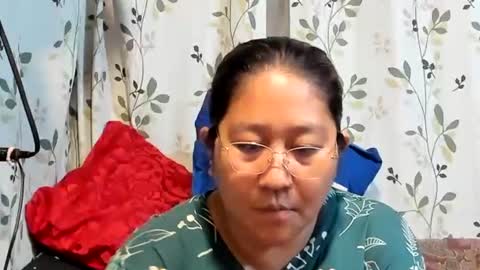Snapshot of sweetpilipina88 chatting on 26, 11, 2025 MIA online show from 26, 11, 2025