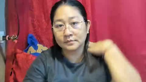 Snapshot of sweetpilipina88 chatting on 4, 5, 2026 MIA online show from 4, 5, 2026
