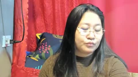 Snapshot of sweetpilipina88 chatting on 28, 5, 2026 MIA online show from 28, 5, 2026