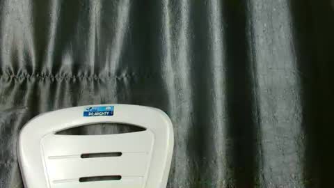 slim ivy online show from 5, 4, 2026