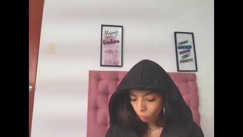sweetscaarlett online show from 18, 5, 2026