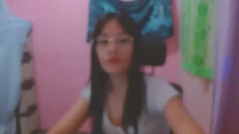 Snapshot of sweetsexygirl20 chatting on 19, 5, 2026 Mia online show from 19, 5, 2026