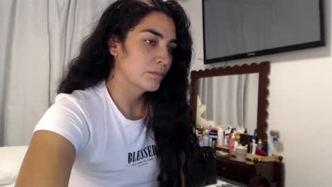 Snapshot of sweetsmile28 chatting on 26, 2, 2026 Dianis online show from 26, 2, 2026