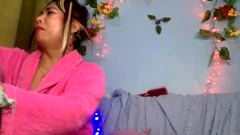 Snapshot of sweetspicypotato chatting on 24, 2, 2025 spicy online show from 24, 2, 2025