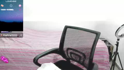 Snapshot of sweetsquirtx23 chatting on 16, 2, 2025 lili online show from 16, 2, 2025