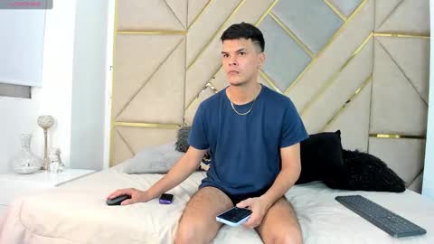 Snapshot of sweetstacy_ chatting on 20, 2, 2025 sweetstacy_ online show from 20, 2, 2025