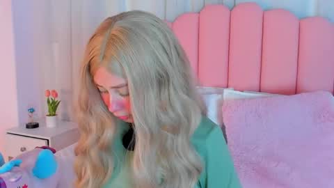 Snapshot of sweett_fire chatting on 28, 4, 2026 sweett_fire online show from 28, 4, 2026