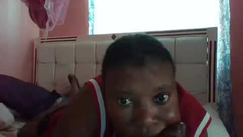 sweett_melly online show from 27, 1, 2025