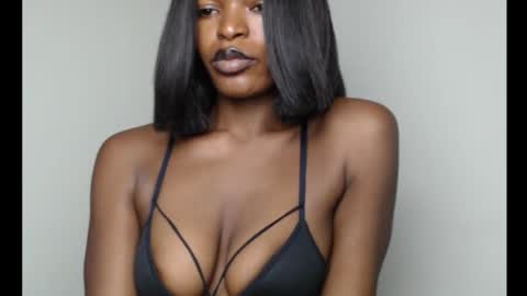 sweetxxboobsx online show from 3, 11, 2025