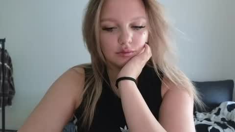 Betty online show from 27, 7, 2026