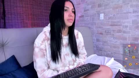 Snapshot of sweety_leela chatting on 7, 3, 2025 . online show from 7, 3, 2025