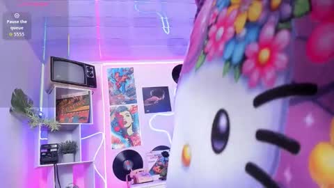 Snapshot of sweety_smilee chatting on 7, 2, 2026 Emma online show from 7, 2, 2026