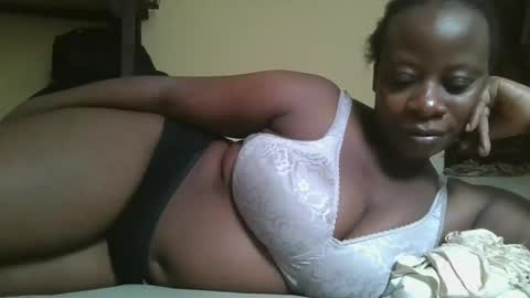 sweetyass25 online show from 21, 11, 2025