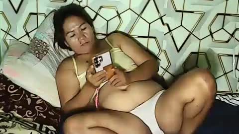 Snapshot of sweetyummygirl chatting on 19, 2, 2025 Sweetyummygirl online show from 19, 2, 2025