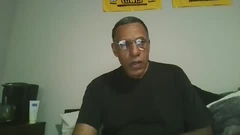 swimmerbod2495 online show from 7, 4, 2026