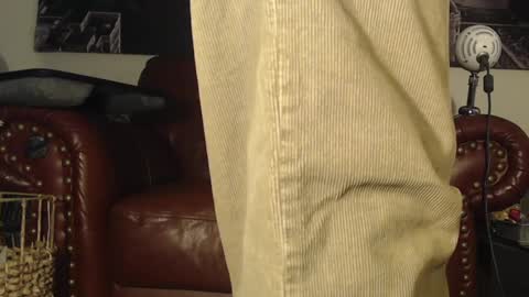 Snapshot of swolebbc chatting on 16, 1, 2025 The DickGod online show from 16, 1, 2025