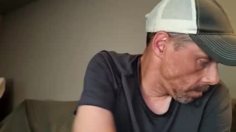 Snapshot of swontguy2025 chatting on 11, 9, 2025 swontguy2025 online show from 11, 9, 2025