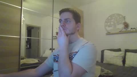 Snapshot of syl092 chatting on 4, 2, 2025 syl092 online show from 4, 2, 2025