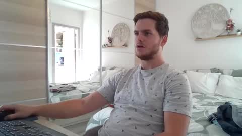 Snapshot of syl092 chatting on 11, 9, 2025 syl092 online show from 11, 9, 2025