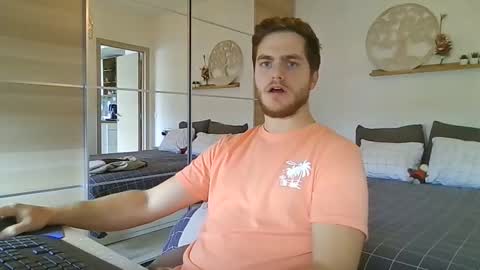 Snapshot of syl092 chatting on 24, 11, 2025 syl092 online show from 24, 11, 2025