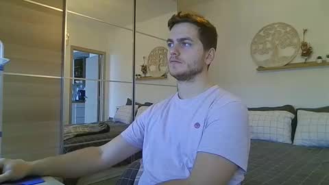 Snapshot of syl092 chatting on 7, 1, 2026 syl092 online show from 7, 1, 2026