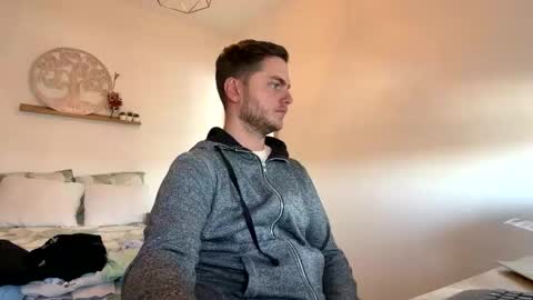 syl092 online show from 9, 3, 2026