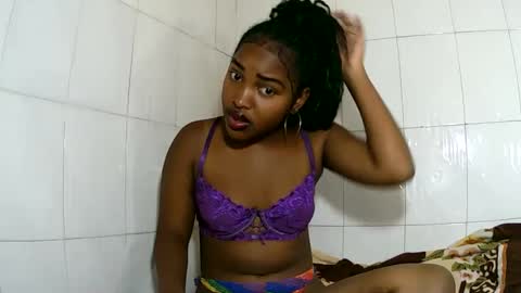 sylviasexy27 online show from 20, 2, 2025