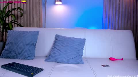 Snapshot of symonprince chatting on 1, 12, 2024 420 Forever online show from 1, 12, 2024