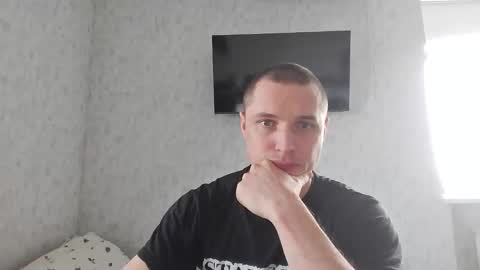 Snapshot of t30t chatting on 7, 5, 2026 Den online show from 7, 5, 2026